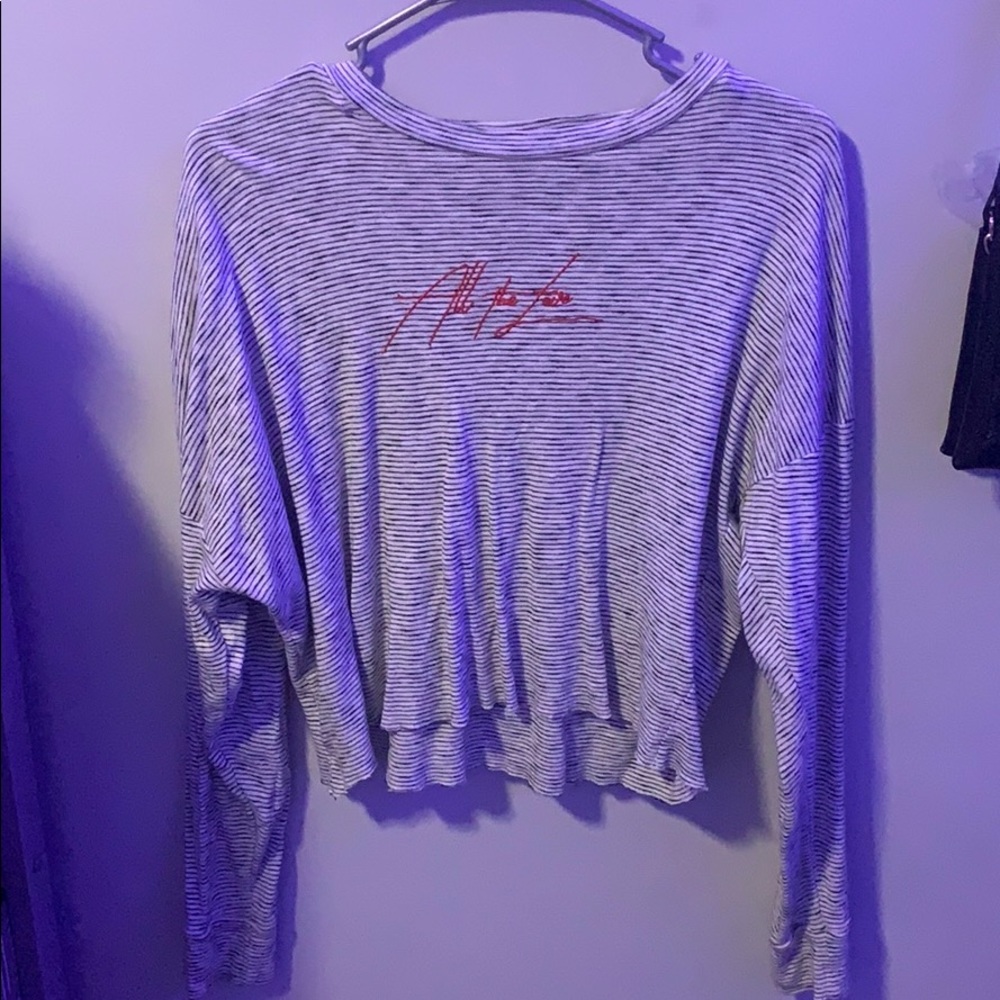 long sleeve crop top, super comfortable